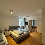 Lägenhetshotell Al Nafurah 4*