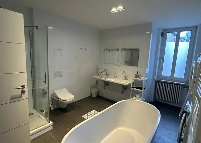Al Nafurah 4* Münih
