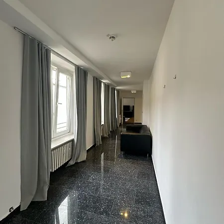 Al Nafurah Lejlighedshotel