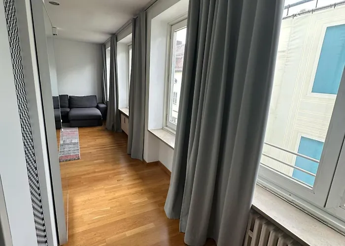 Al Nafurah 아파트호텔 4*