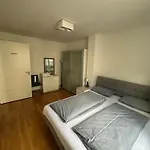 Ξενοδοχείο με διαμερίσματα Al Nafurah 4*