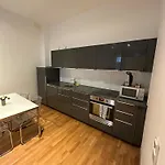 Al Nafurah Ξενοδοχείο με διαμερίσματα 4*